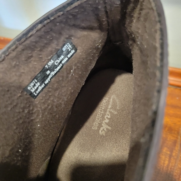 Clark's booties - Picture 3 of 4